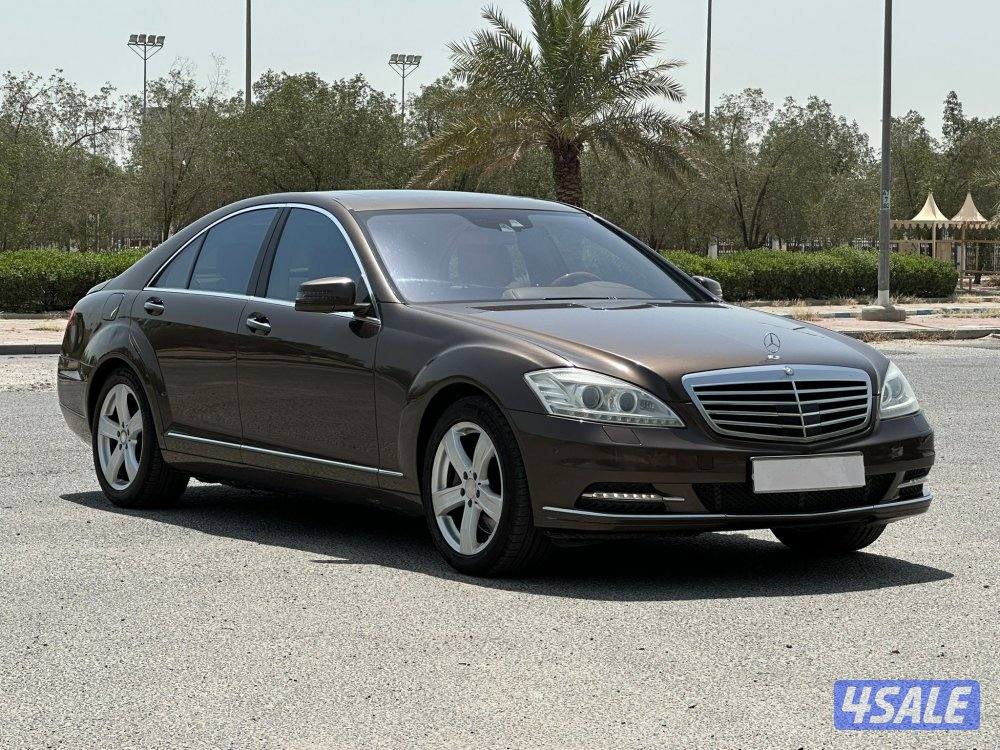 مرسيدس S Class 
S500 
موديل 20111
