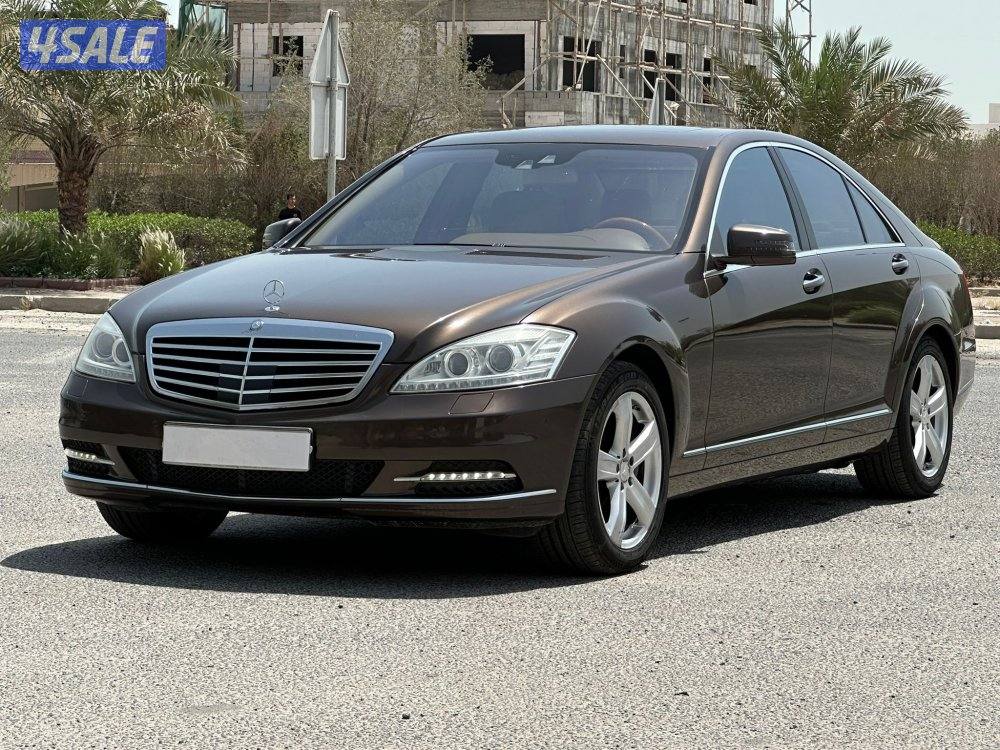 مرسيدس S Class 
S500 
موديل 20110