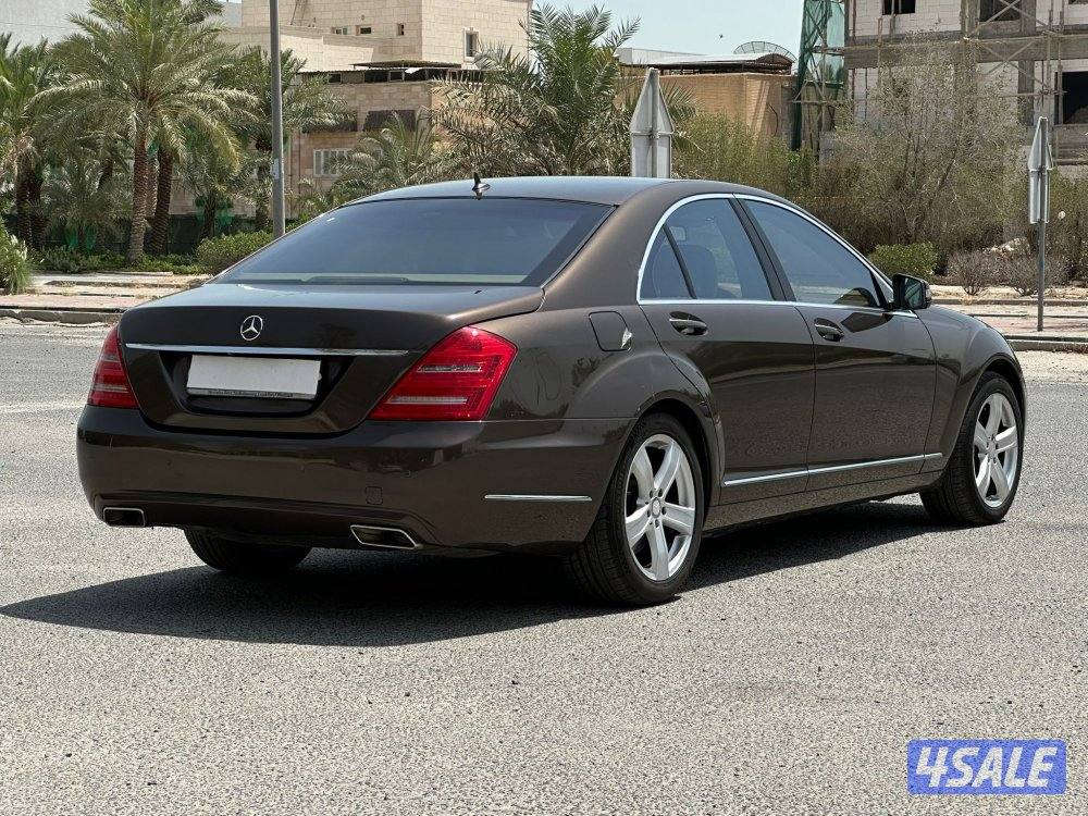 مرسيدس S Class 
S500 
موديل 20112