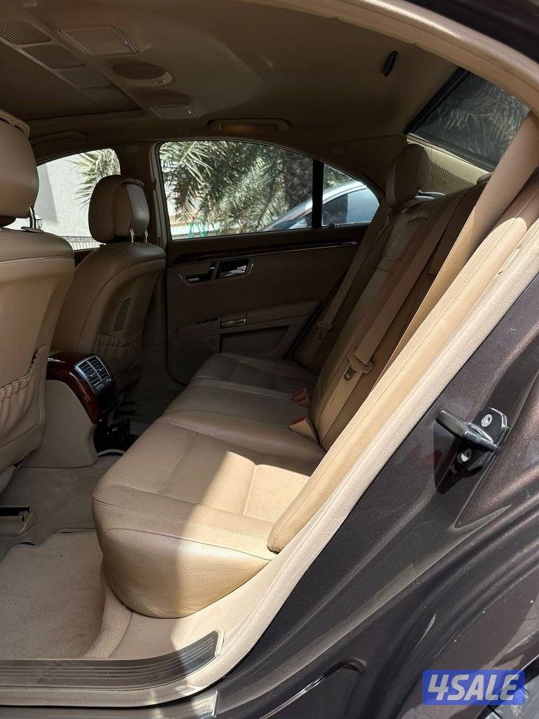 مرسيدس S Class 
S500 
موديل 201110