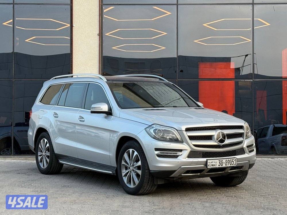MERCEDES GL500 4MATIC_2015 صبغ الوكالة0