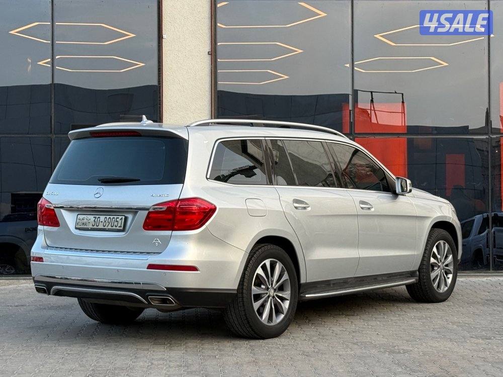 MERCEDES GL500 4MATIC_2015 صبغ الوكالة4