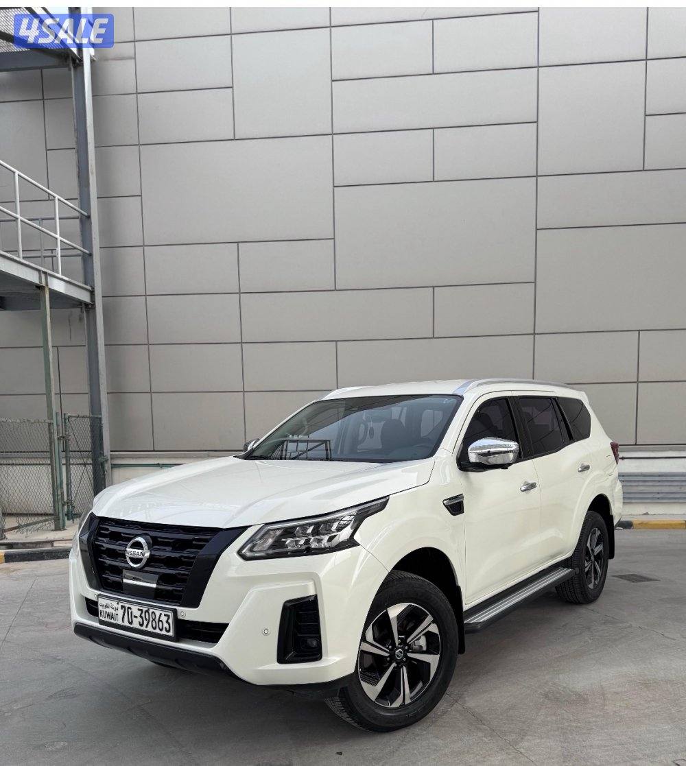 نيسان اكسترا بلاتينيوم موديل 23 البابطين تحت الكفالة عداد 27 الف0