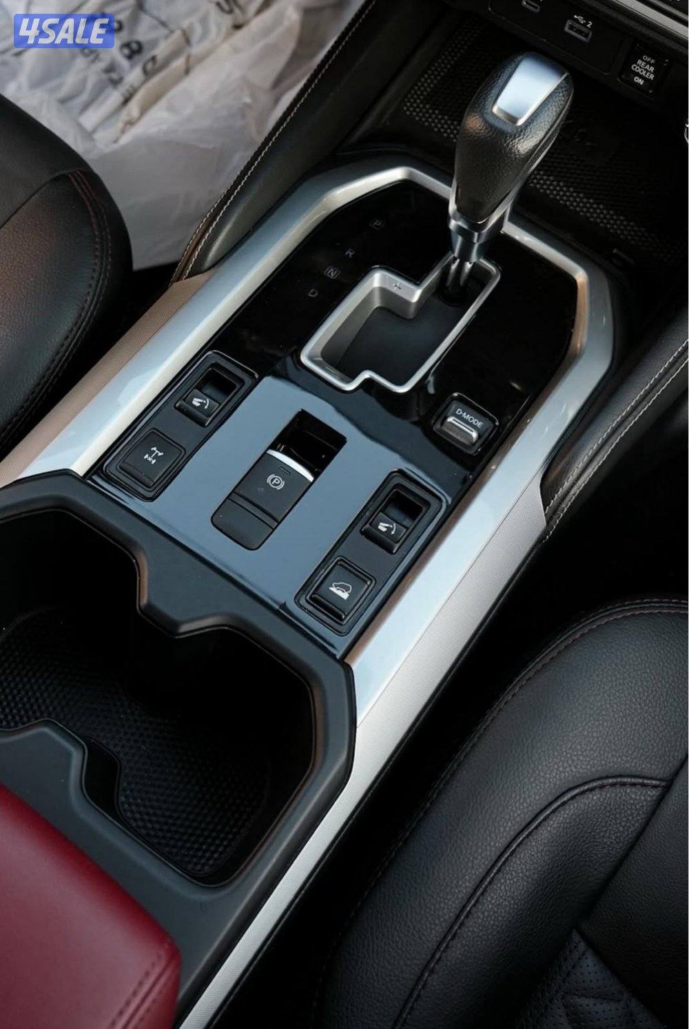 نيسان اكسترا بلاتينيوم موديل 23 البابطين تحت الكفالة عداد 27 الف9