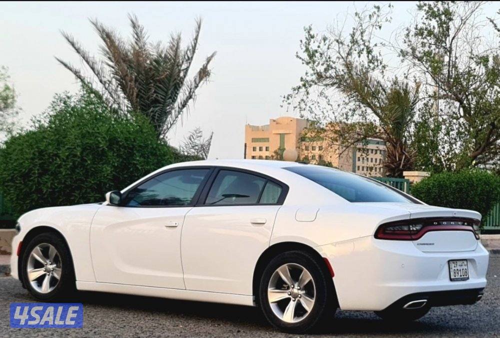 dodge charger sxt 20212