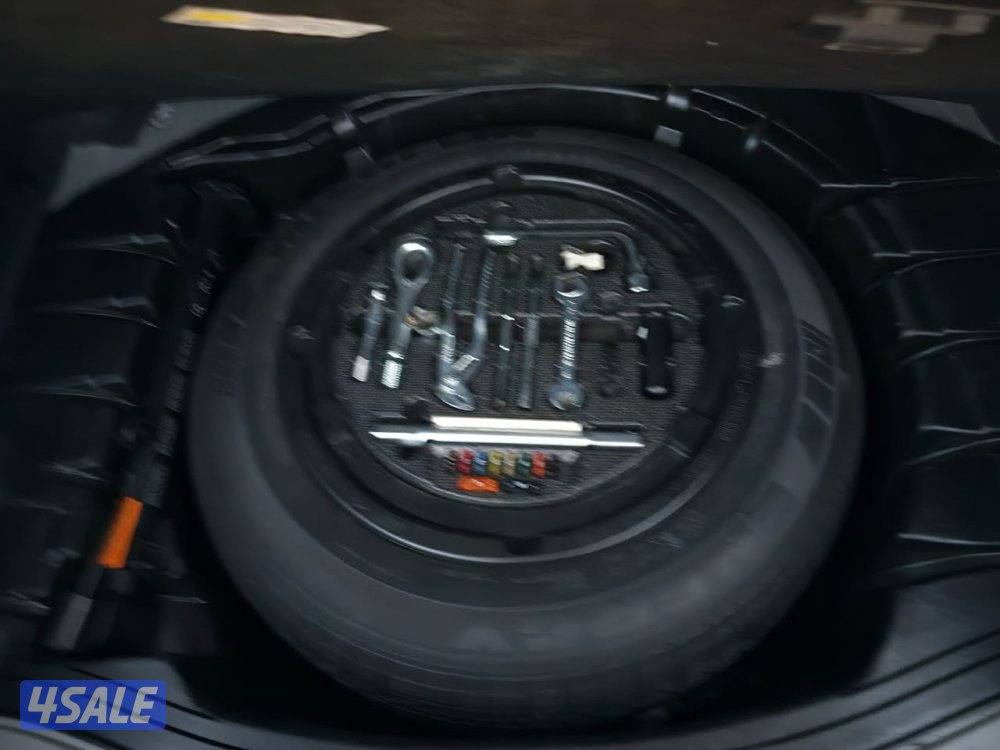 مرسيدس S 500 مخزنه - عداد 45 الف وكاله شرط الفحص موديل 2001 - 8 سلندر5