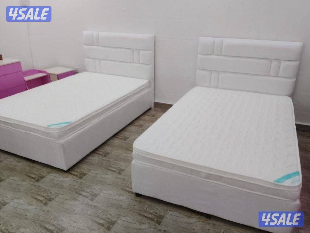 منجره سراير خشب خام مخمل يوجد جاهز وتفصال جديد الان4