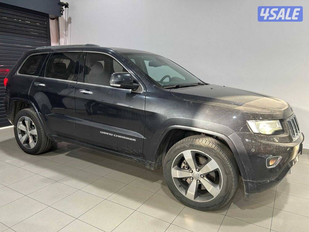 Jeep Grand Cherokee Overland1