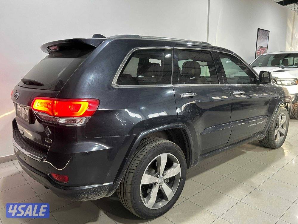 Jeep Grand Cherokee Overland2