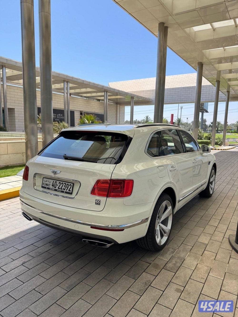بنتلي بنتايجا 2017 بحاله ممتازه1