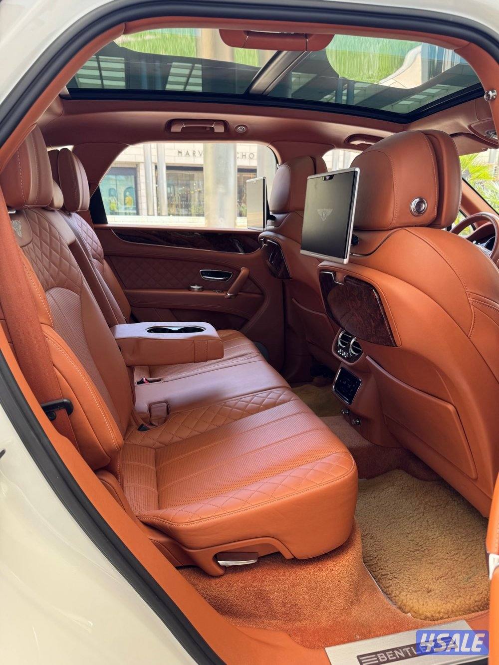 بنتلي بنتايجا 2017 بحاله ممتازه8