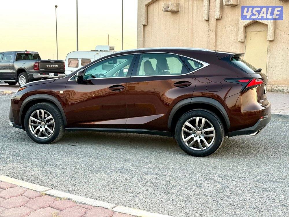 جيب لكزس NX200T الساير 20177