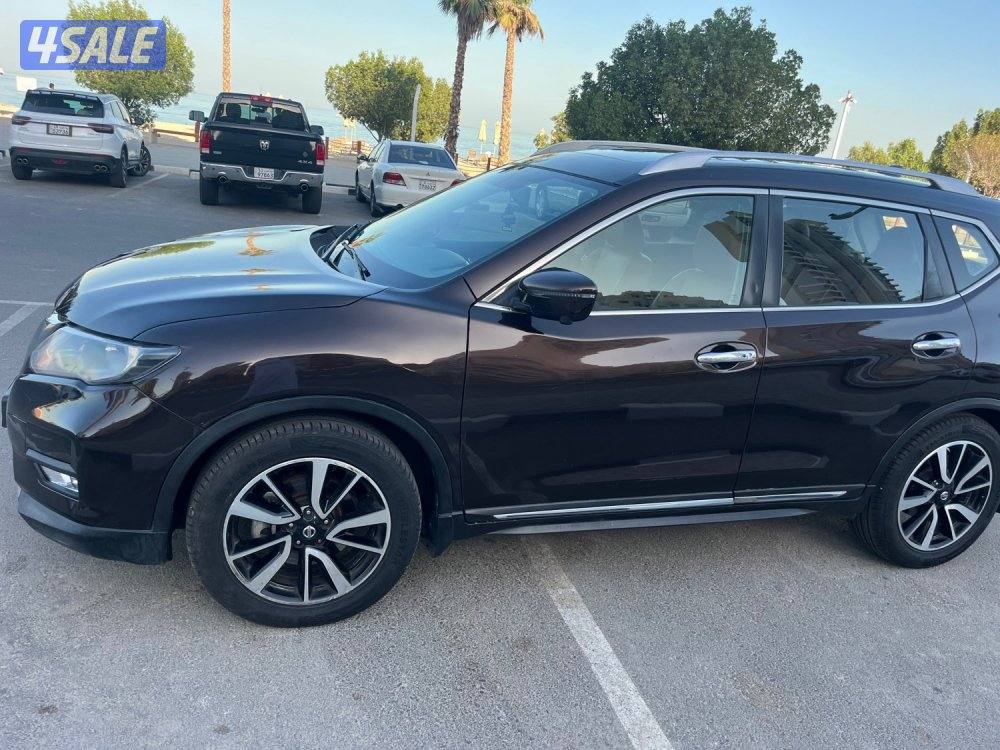 للبيع x تريل 2019 اعلى درجه9