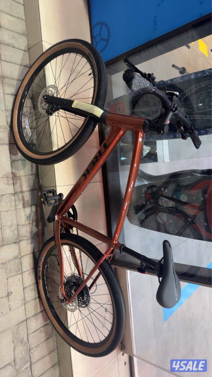 Trek dual sport 3 Large colour gold new and clean from exteme sport0