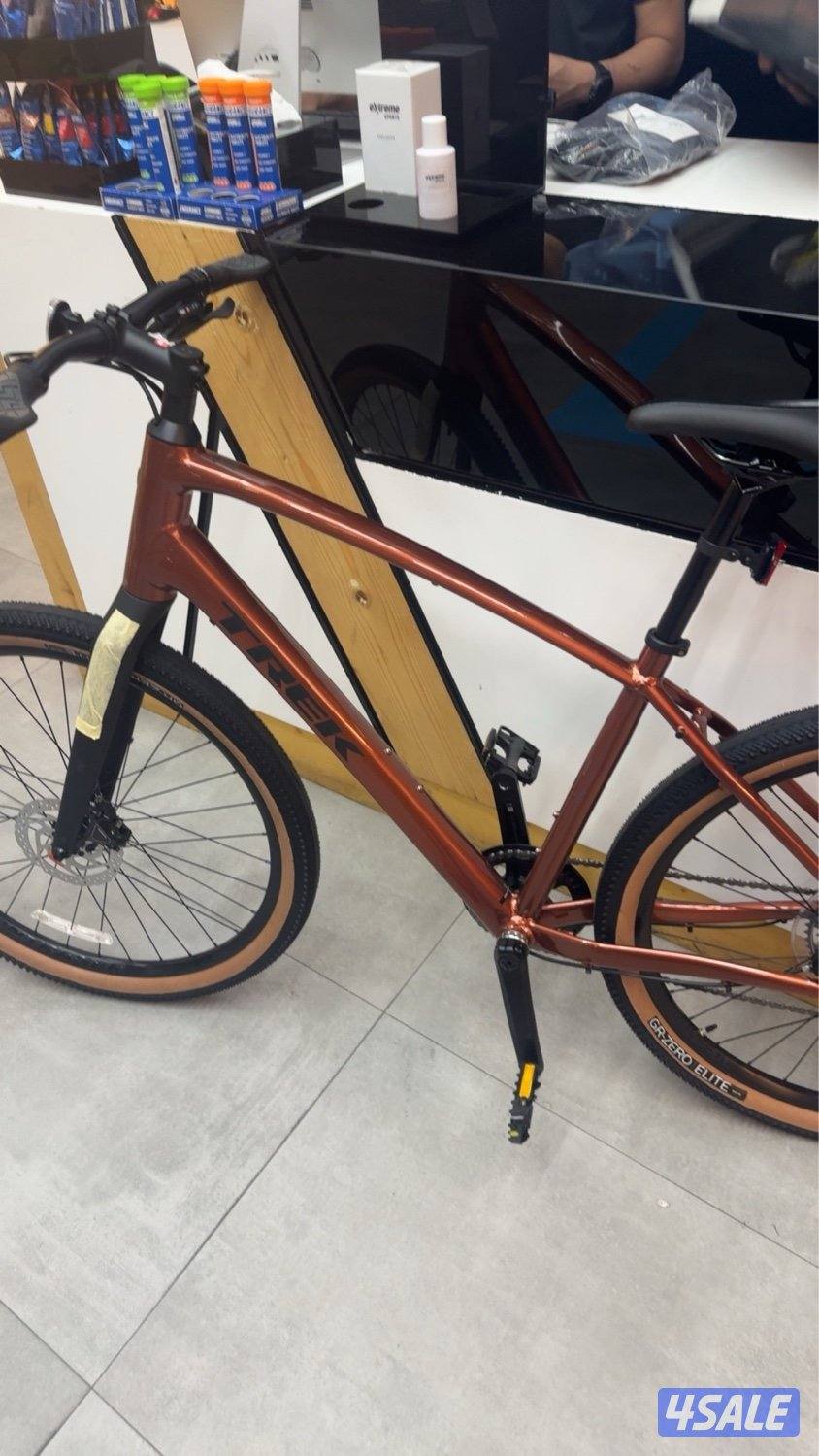 Trek dual sport 3 Large colour gold new and clean from exteme sport2