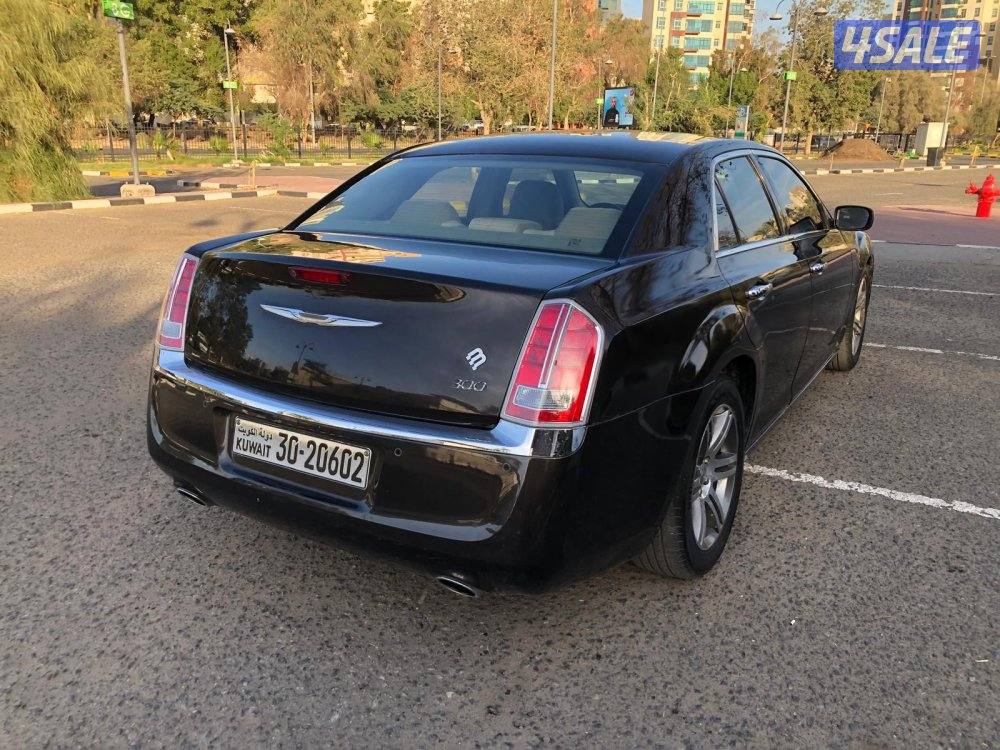 كرايزلر C300 هيمي 8 سلندر 2013 بحالة فوق الممتازة6