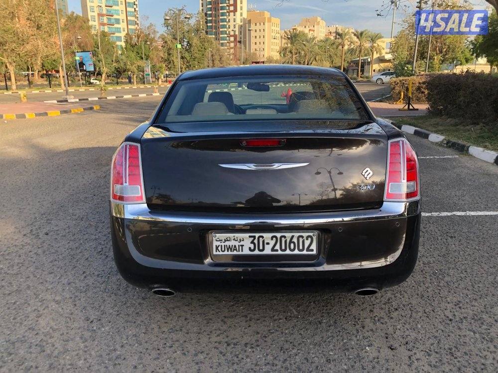 كرايزلر C300 هيمي 8 سلندر 2013 بحالة فوق الممتازة8