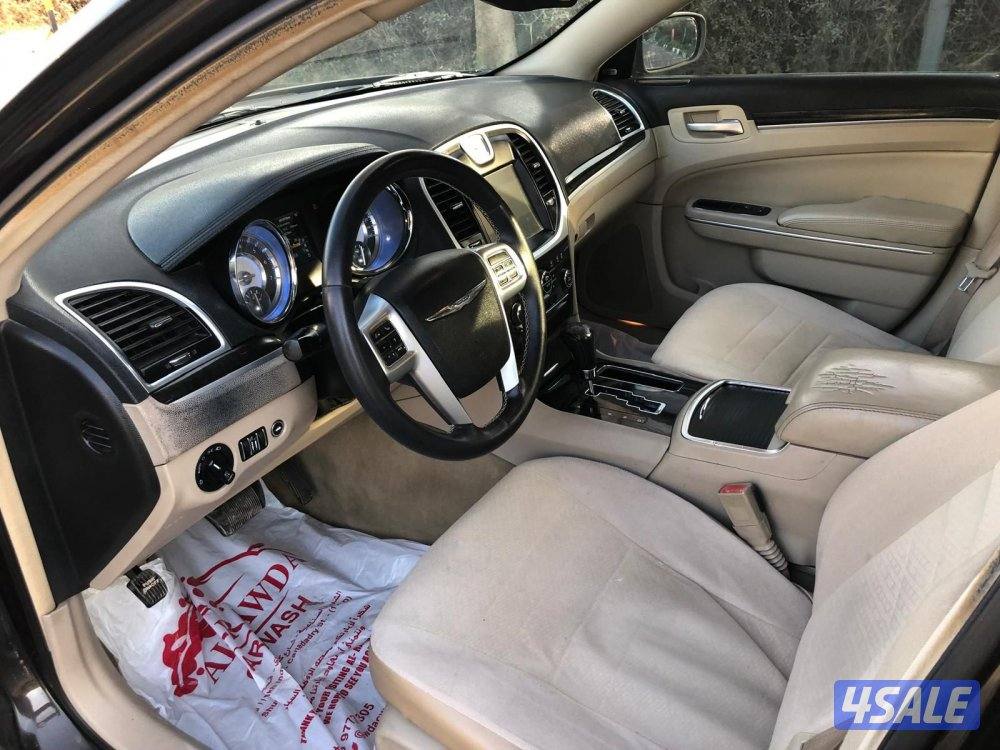 كرايزلر C300 هيمي 8 سلندر 2013 بحالة فوق الممتازة9