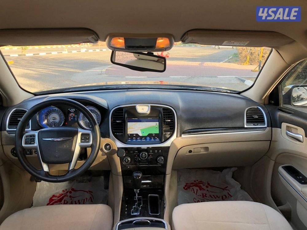 كرايزلر C300 هيمي 8 سلندر 2013 بحالة فوق الممتازة11