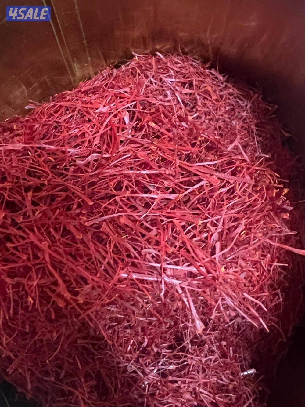 علب زعفران وزعفران ايراني3