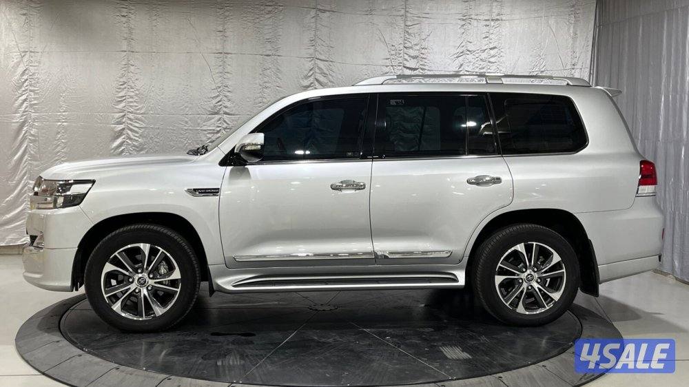 TOYOTA LAND CRUISER Toyota LAND CRUISER 20203