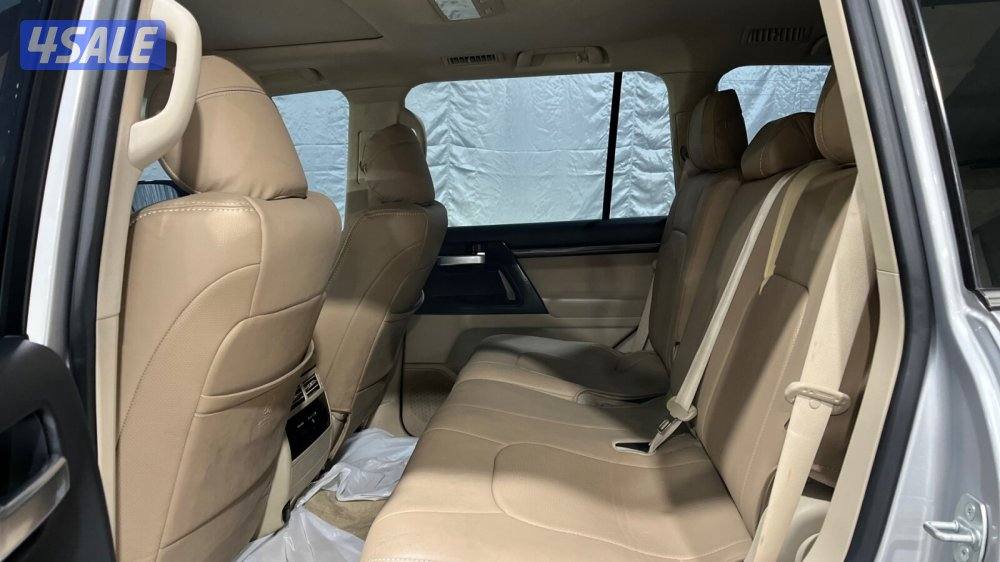 TOYOTA LAND CRUISER Toyota LAND CRUISER 20204