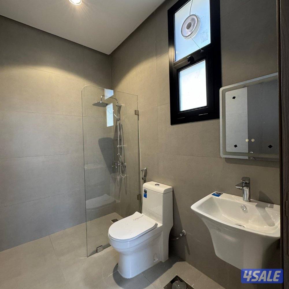 دور إستثماري أول مستأجر مع فترة سماح للإيجار في بنيد القار8