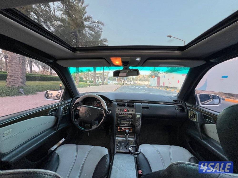للبيع مرسيدس E55AMG موديل 19986