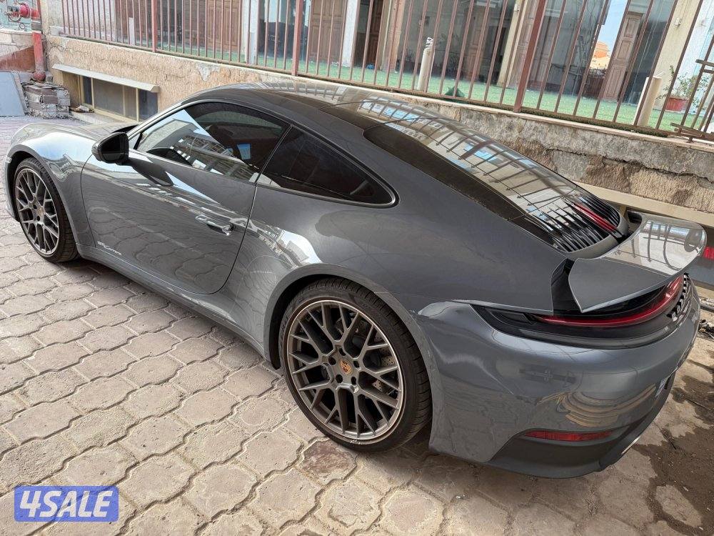 للبيع بورشه كريرا ٢٠٢٥2