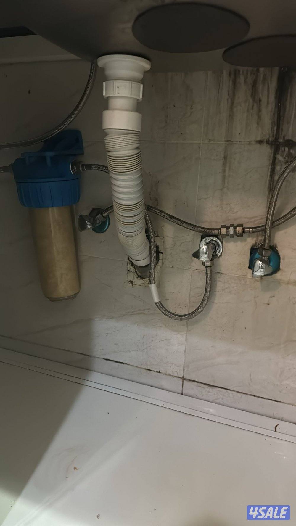 فني صحي ا أقل قل الاسعار ابوحسين الصحي وتركيب خلاطات وتركيب عوامات وتر11