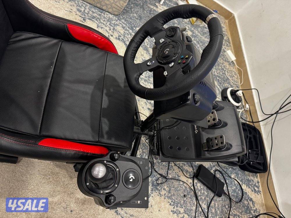 wheel and chair for racing car0