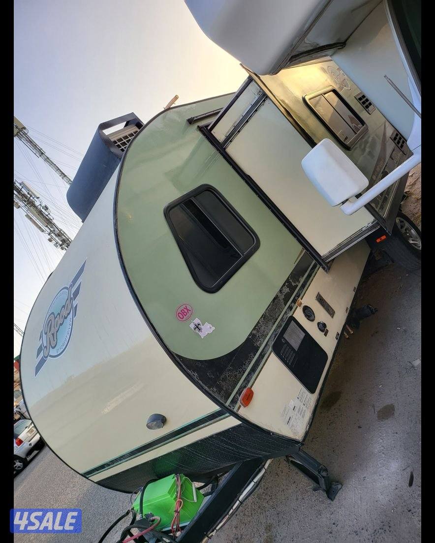 للبيع كرفان امريكي0