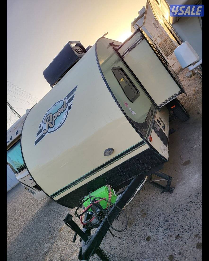 للبيع كرفان امريكي1