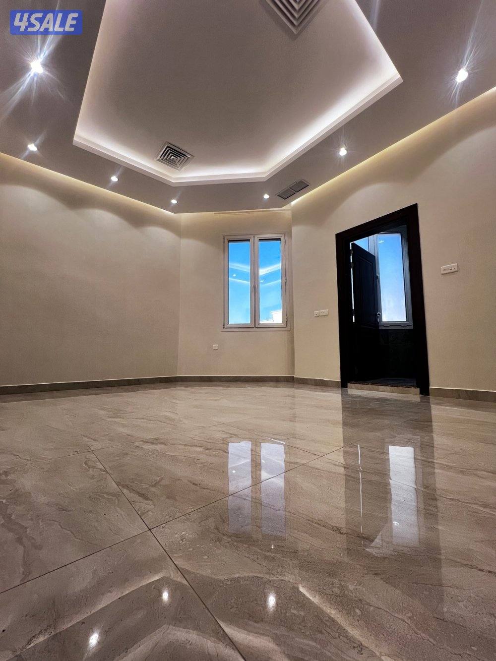 | للاجار شقق غرب و جنوب عبدالله المبارك |2