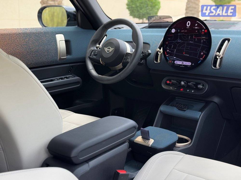 ميني كنتري مان موديل 2025 عداد 6 الدرجة الأولى  الغانم صبغ وكالة9