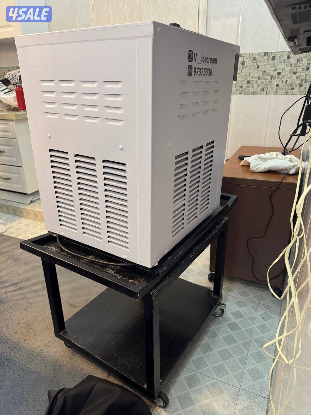 مكينه ايسكريم الحجم الكبير3