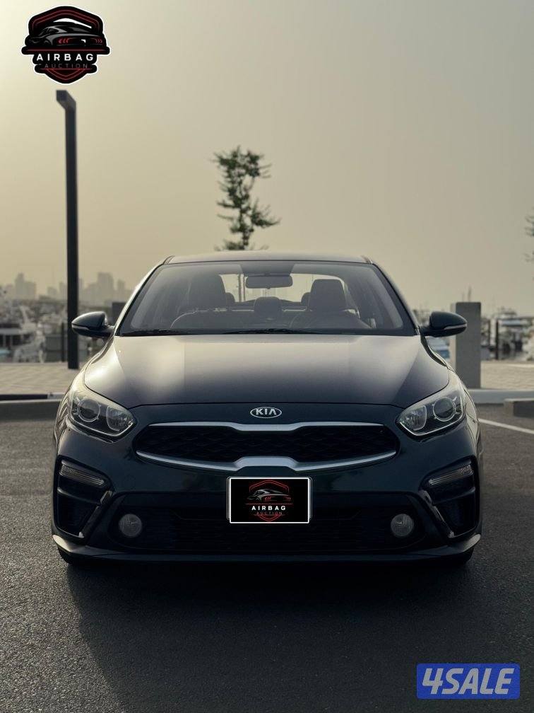 كيا سيراتو موديل 2021 عداد 90 الف 
ماكينه 1600cc
صبغ الوكاله2