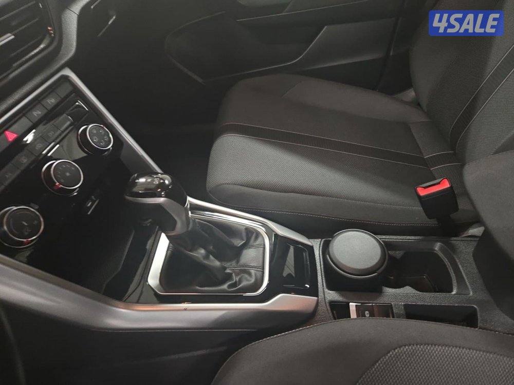 volkswagen T-Roc12
