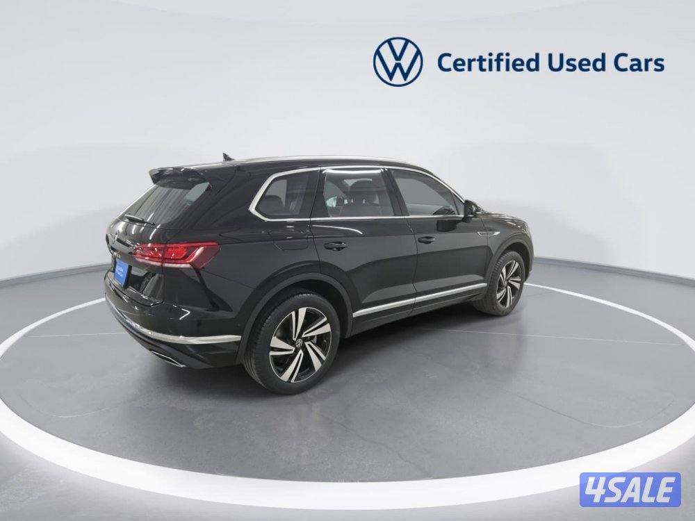 volkswagen Touareg8