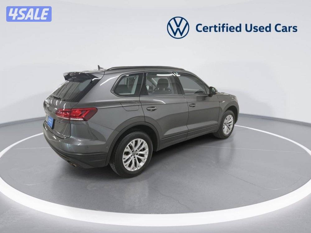 volkswagen Touareg8