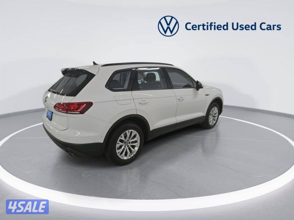 volkswagen Touareg8