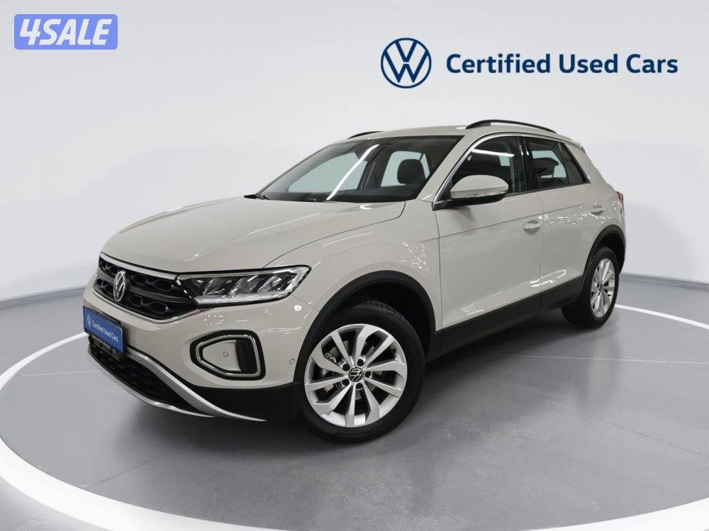 volkswagen T-Roc1
