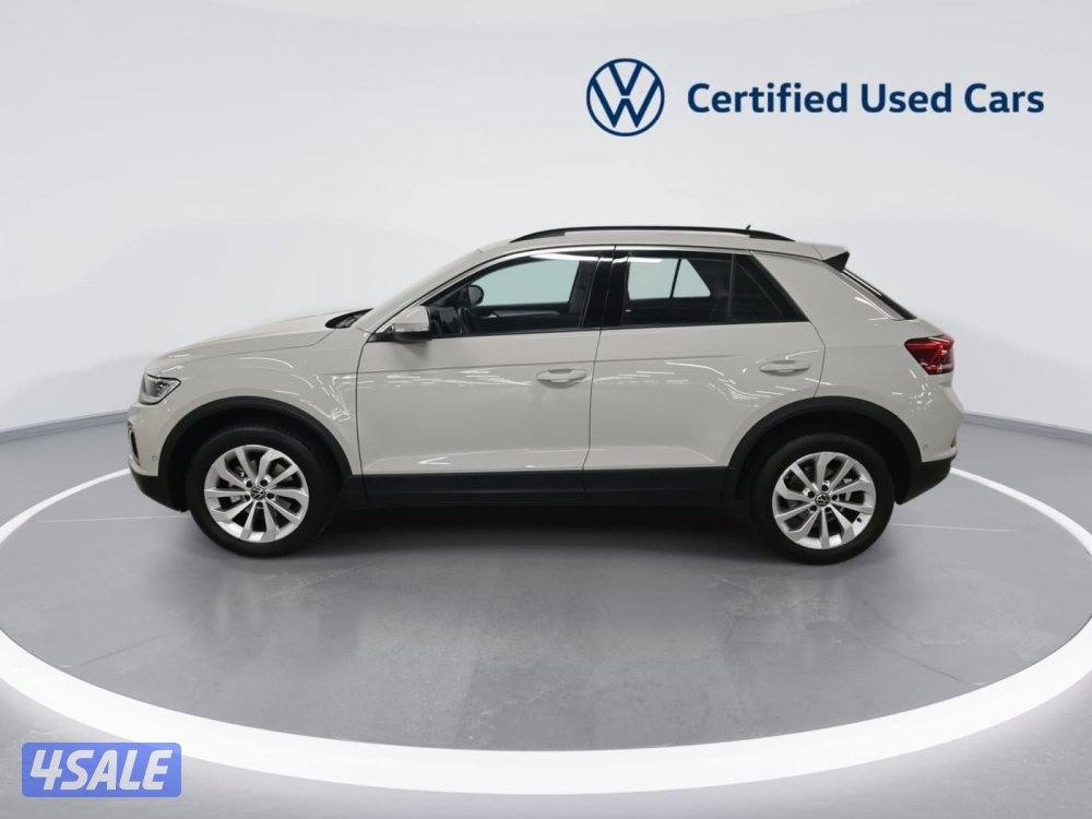 volkswagen T-Roc5