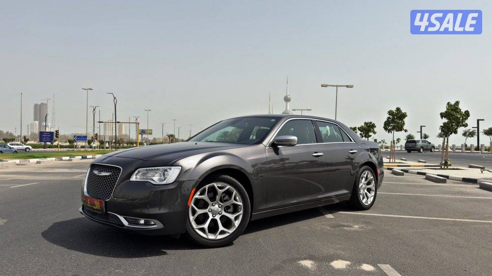 كرايسلر C300/ موديل 2023/ عداد 5 ألف/ تحت الكفالة / سيرفس مجاني5