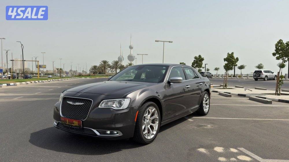 كرايسلر C300/ موديل 2023/ عداد 5 ألف/ تحت الكفالة / سيرفس مجاني15