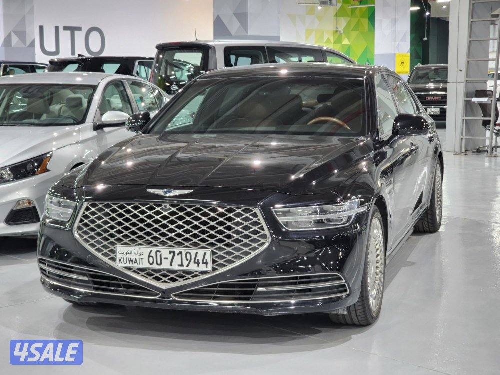 Genesis G900
