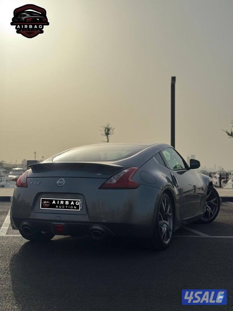 Nissan Z370
موديل 2016 
عداد 119 الف 
6 سلندر 
المواصفات:
بصمة دخول6