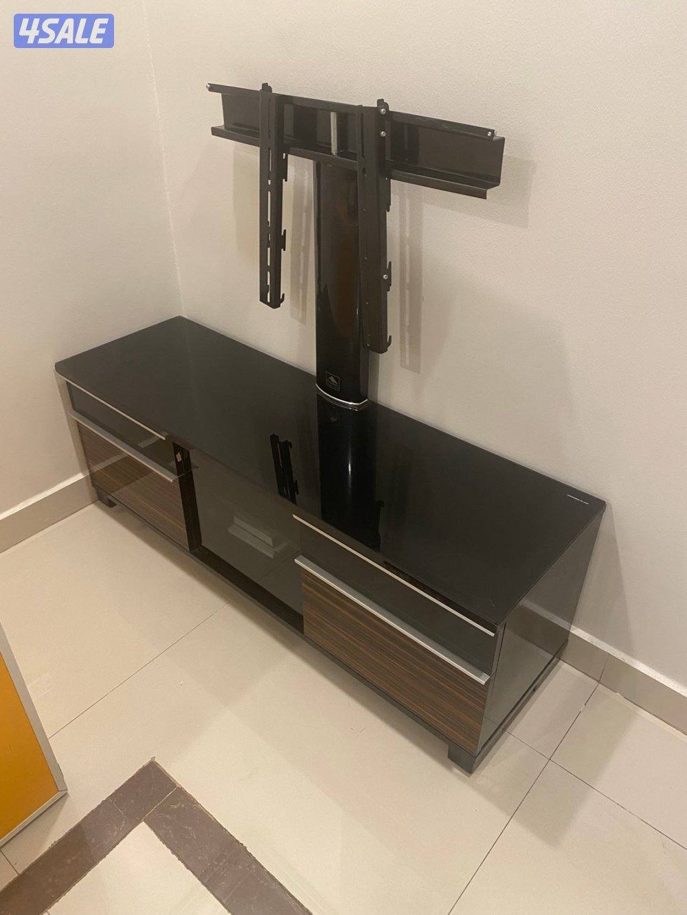 للبيع مكتبة وأستند  للتلفزيون نوعية جيدة وغالية مشتراها من باناسونيك0