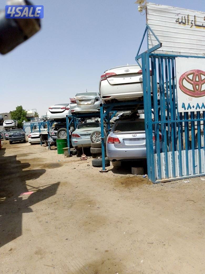 يوجد لدينا مكائن جيرات لكزس والياباني عامه يوجد لدينا قطع غيار السيارا0