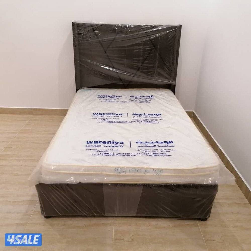 سراير طبية وفراش طبي جديد للبيع0